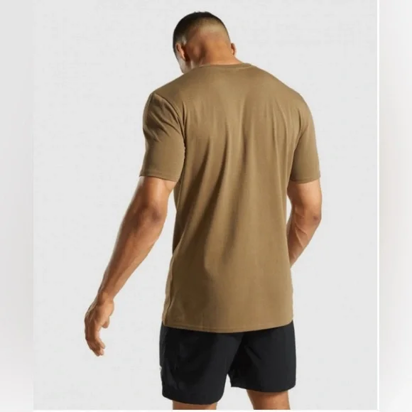 Gym Shark Outline T-shirt Khaki Size Medium - Picture 2 of 8
